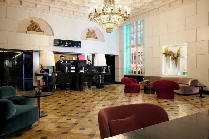 Grand Hotel Palace, Reception