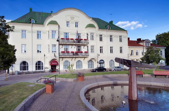 Home Hotel Post – Dinner included, Primary image