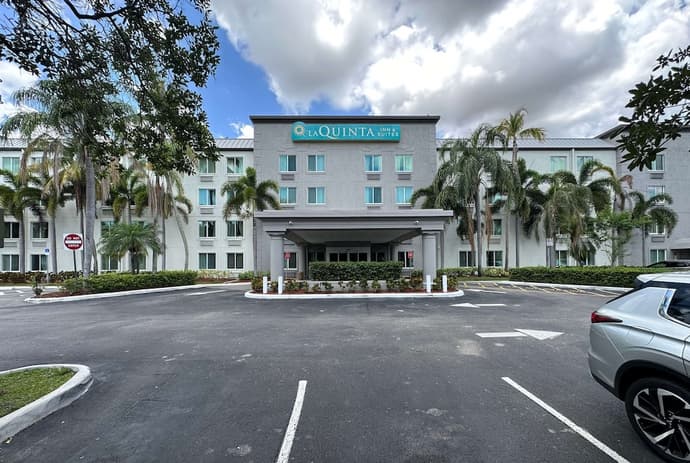 La Quinta Inn & Suites by Wyndham Sawgrass, Primary image