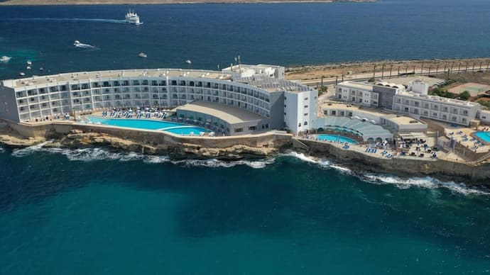 Paradise Bay Resort, Primary image