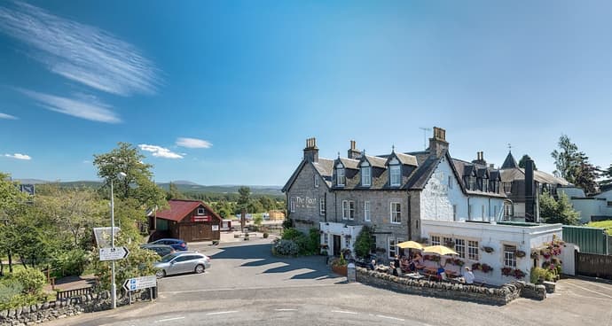 The Boat Hotel, Primary image