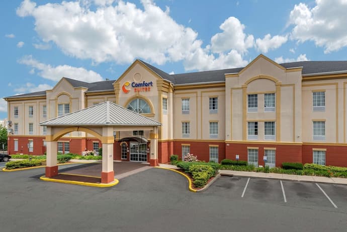 Comfort Suites Newark - Harrison, Primary image