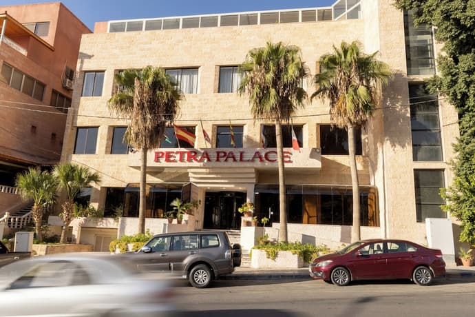 Petra Palace Hotel, Primary image