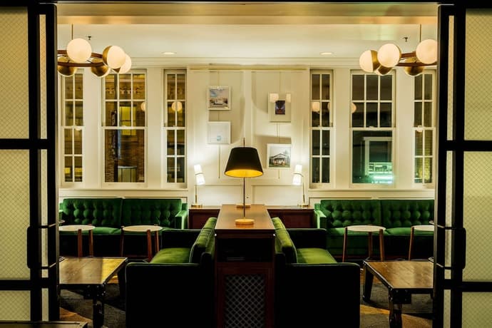 ACME Hotel Company, Primary image