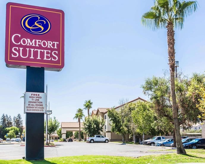 Comfort Suites Bakersfield, Primary image