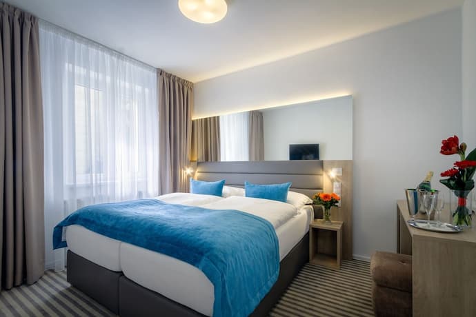 Hotel White Lion, Primary image