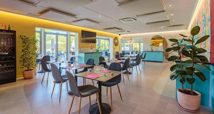 Sure Hotel by Best Western Biarritz Aeroport, Primary image