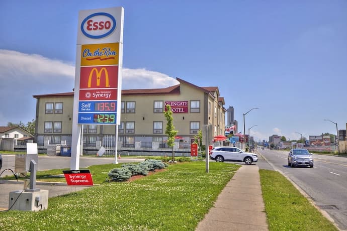 Glengate Hotel & Suites, Primary image