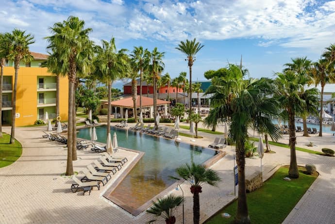 Occidental Menorca, Primary image