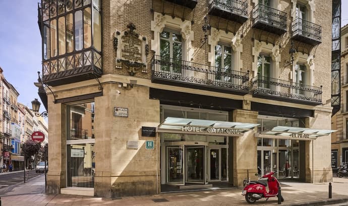 Catalonia El Pilar, Primary image