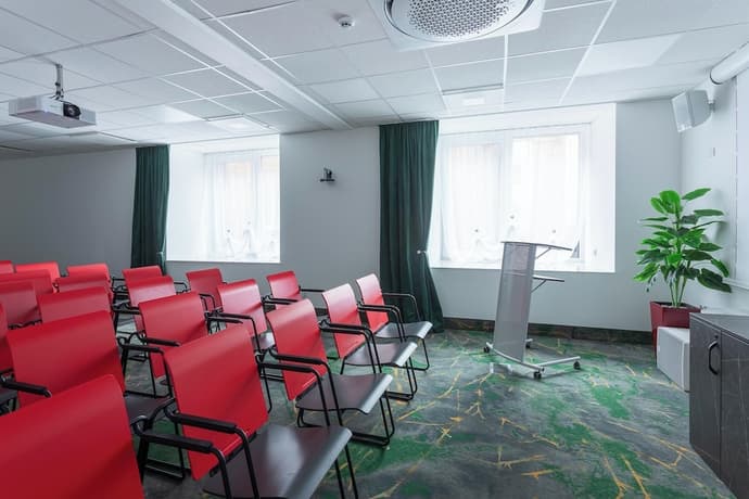 Algiro Hotel, Primary image