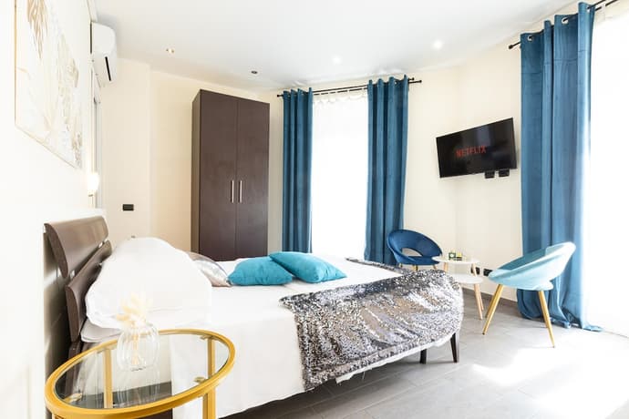 Cesar Vatican Rooms, Primary image