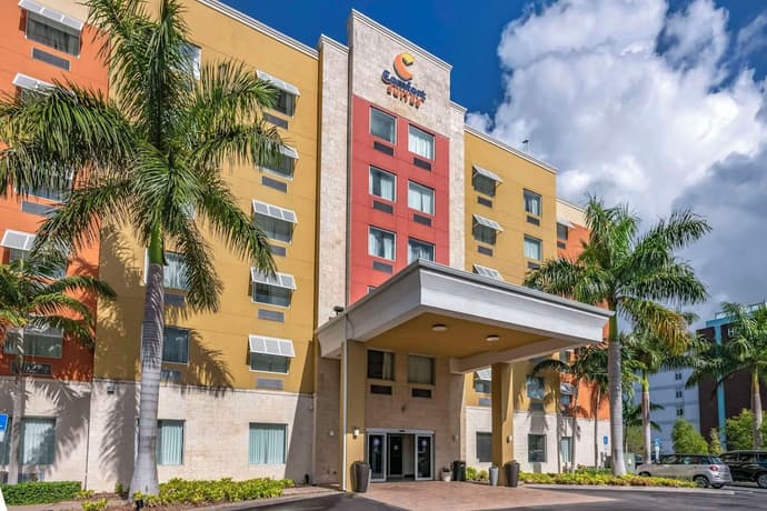 Comfort Suites Fort Lauderdale Airport South & Cruise Port, Primary image