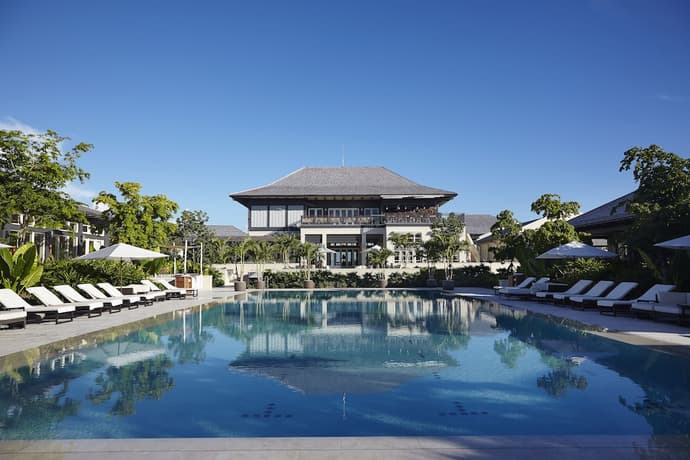 The Island House, Primary image