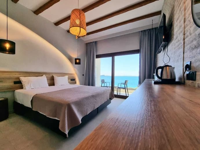 Enjoy Lichnos Bay Village, Camping, Hotel & Apartments, Primary image