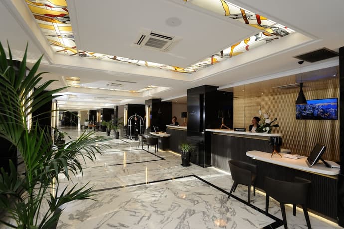 Royal Tulip City Center Tanger, Interior entrance