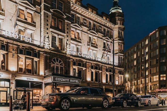 County Hotel & County Aparthotel Newcastle, Primary image