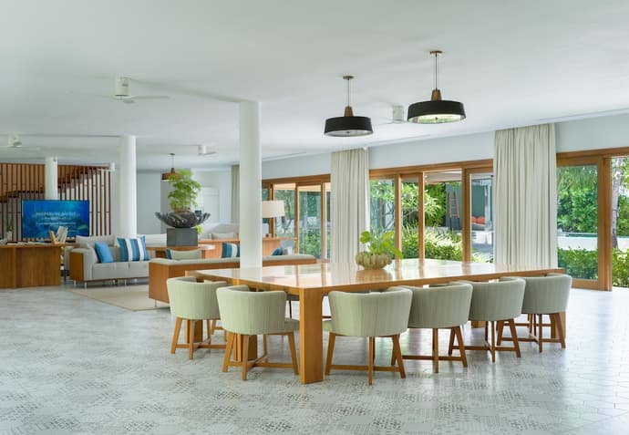 Amilla Maldives, Lobby