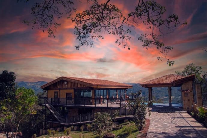 Hotel Pico Colorado, Primary image