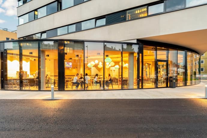 harry's home Salzburg, Primary image