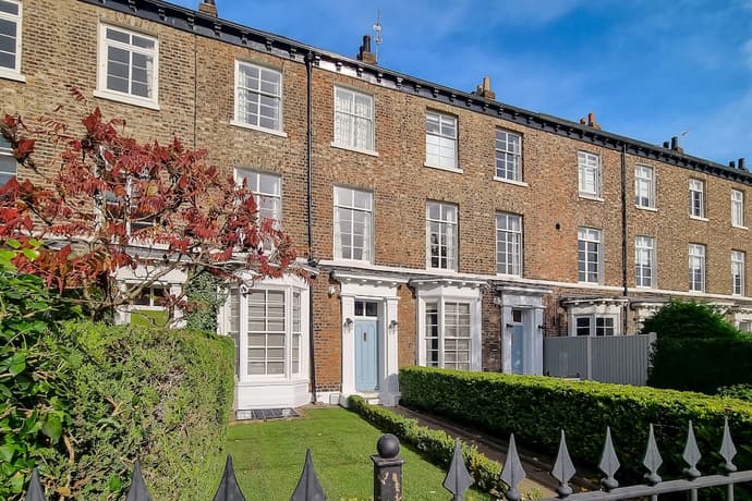 New Holgate, Primary image