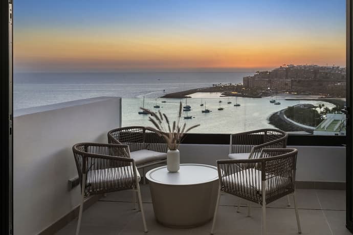 Palmera Sea View, Primary image