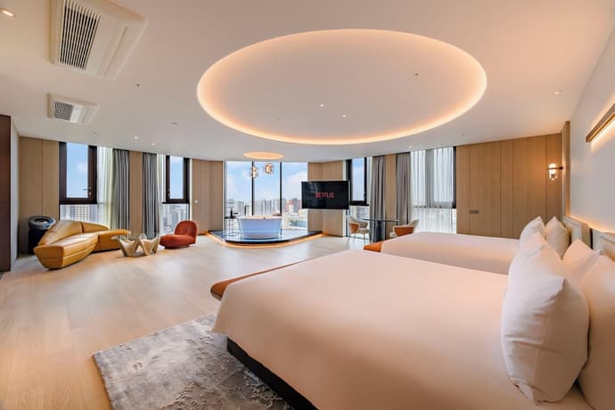 JeJu Bolton Hotel, Primary image