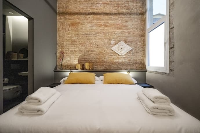 Porxos Garden, Primary image