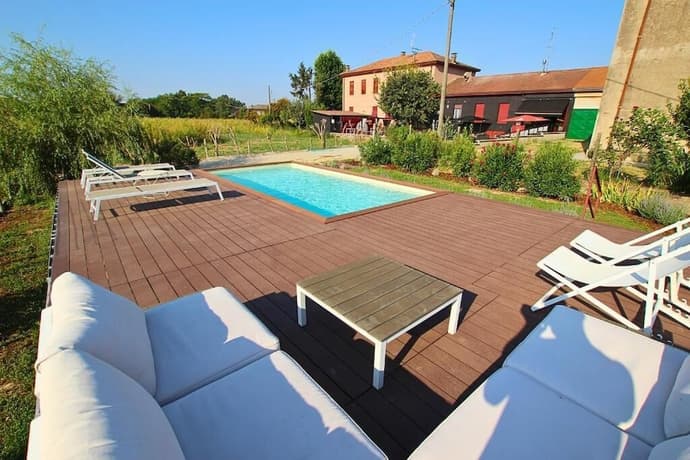 Le Maginot Relais, Primary image