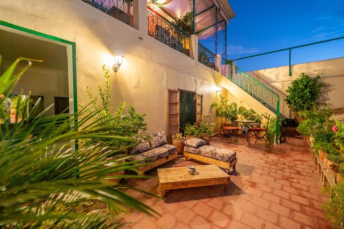 Riad Taj Salma, Primary image