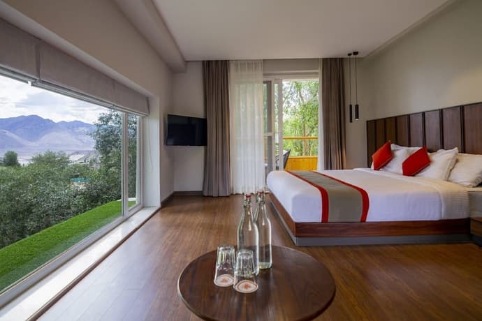 The Kaal, Primary image