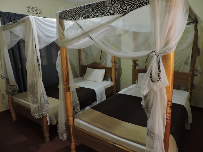 PERIGRIN REST HOUSE, Primary image