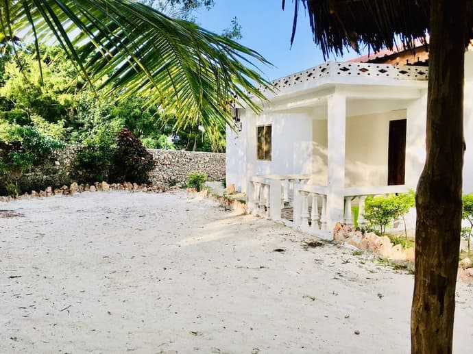 Kilimani kizi lodge, Primary image