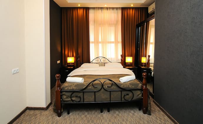 Old Castello Hotel And Sheesha Cafe, 