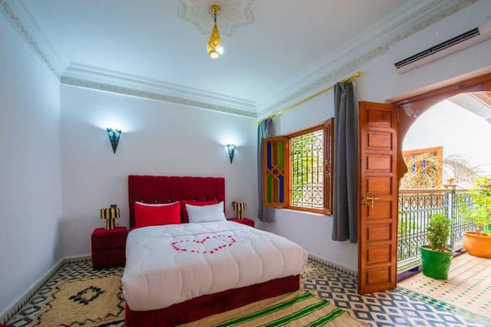 Riad Amely, Primary image