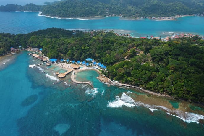 Ordovician Beach Resort, Primary image