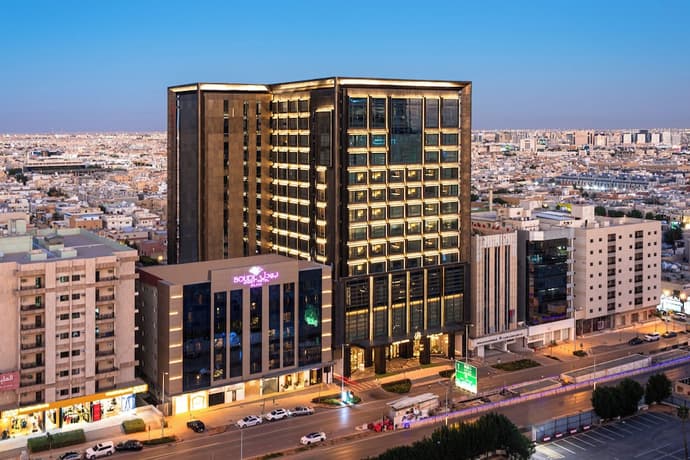 Narcissus The Royal Hotel, Primary image