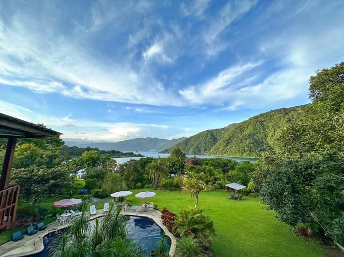 Hotel Toliman, Primary image