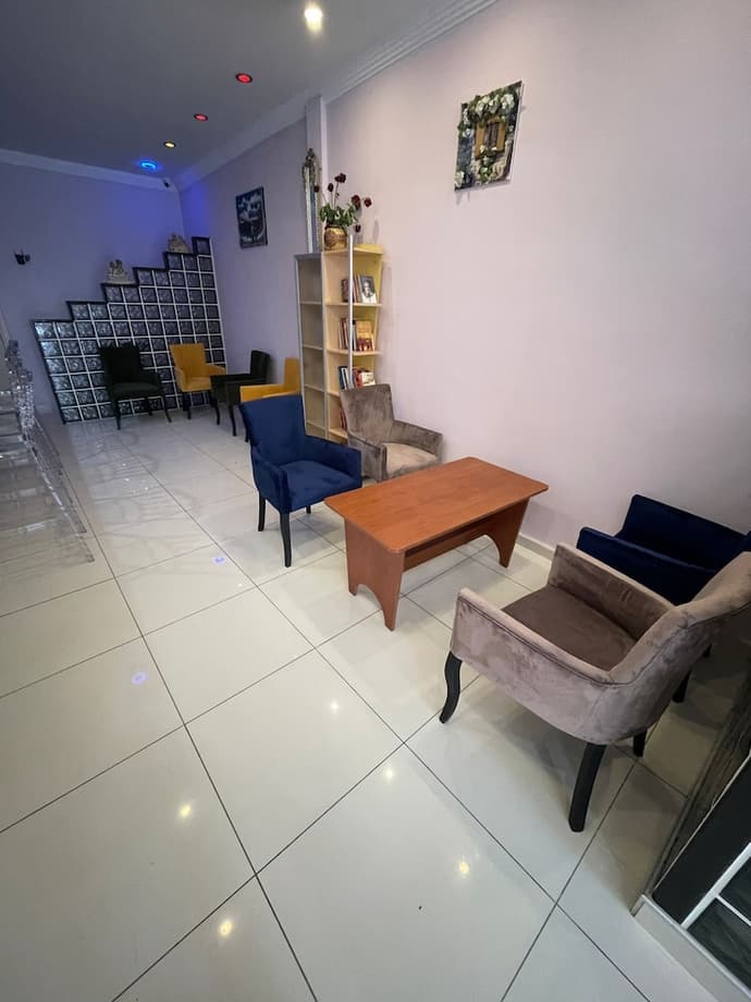 Beachway Hotel Side, Lobby sitting area