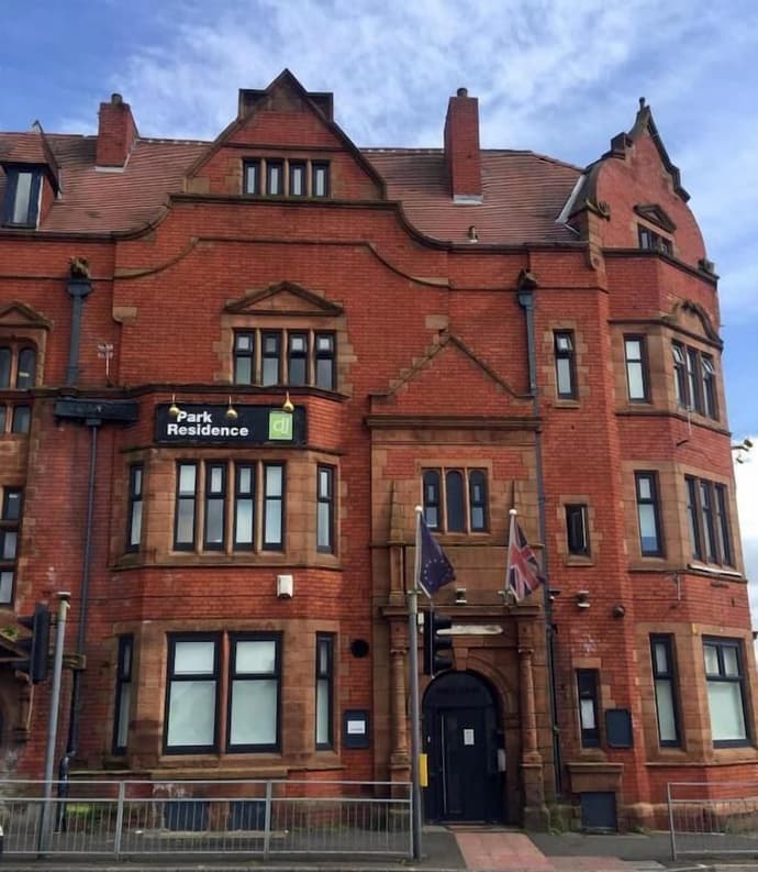 Parkview Residence, Primary image