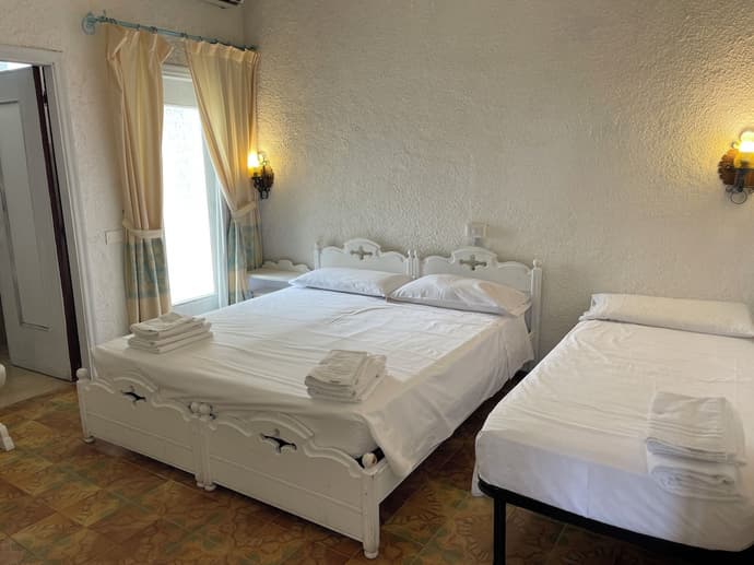 AL FARO VINTAGE HOTEL -SPIAGGIA LA CINTA-SAN TEODORO, Primary image