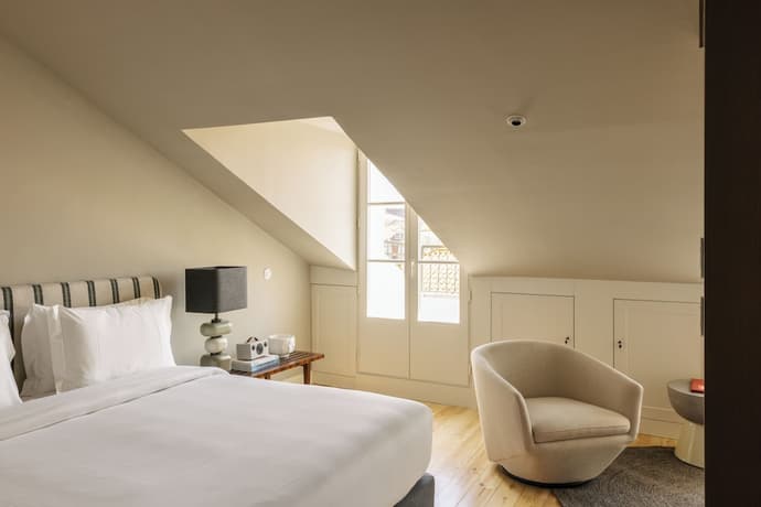 Dare Lisbon River, Primary image