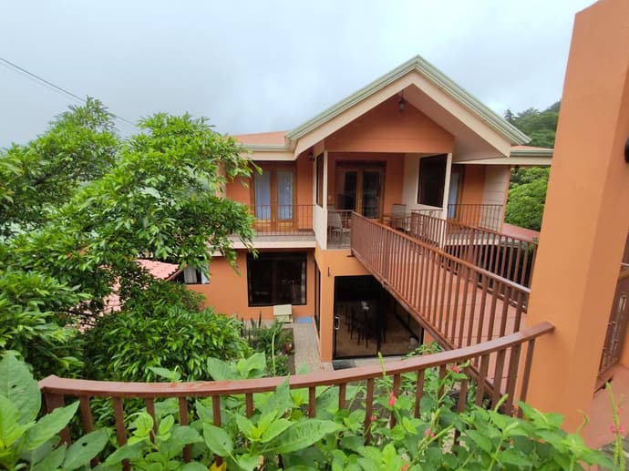 Mi Casa Su Casa, Primary image