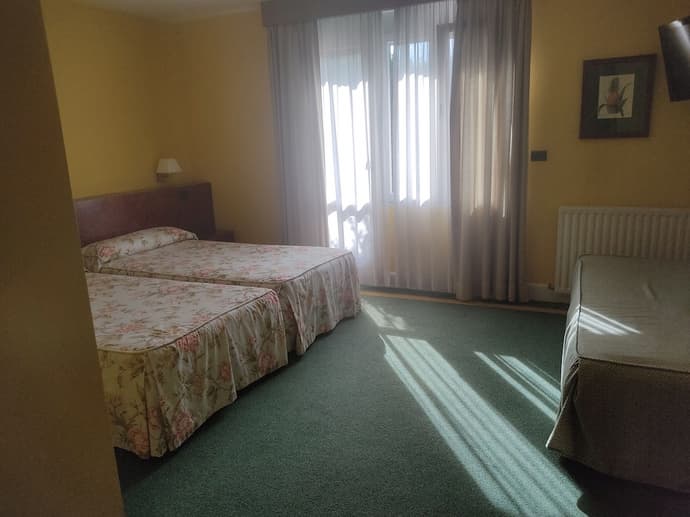 Hotel Suite Mioño Castro, Room