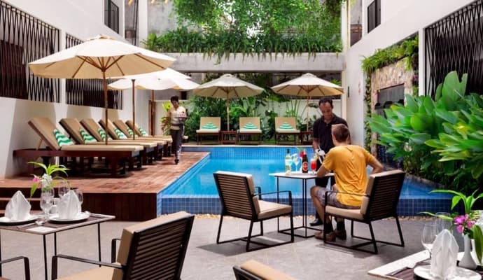 The Calm Oasis, Primary image