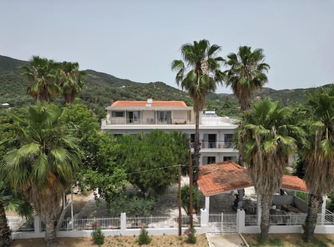 Evia Bay Suites & Retreats, Primary image