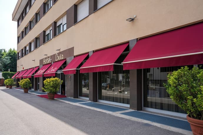 Hotel Bulà, Primary image