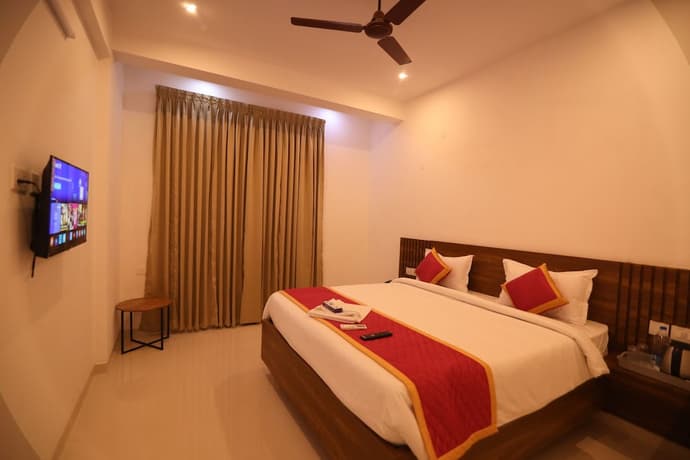 J Park Auroville Beach, Primary image