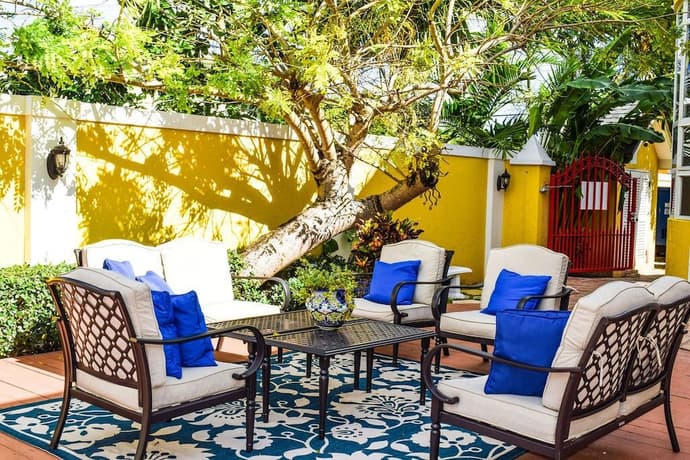 Brownstone Marlin Drive, Primary image