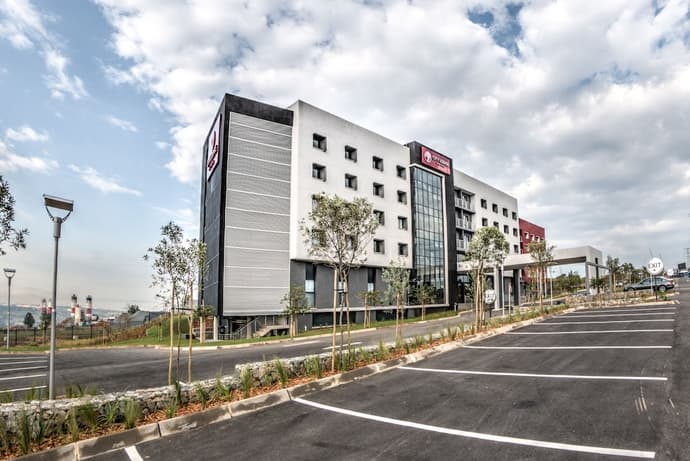 City Lodge Hotel Waterfall City, Primary image